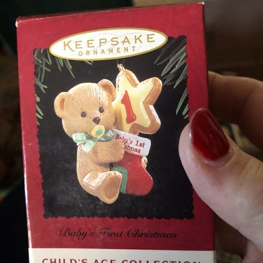 1995 Hallmark Baby’s First Christmas-Mint